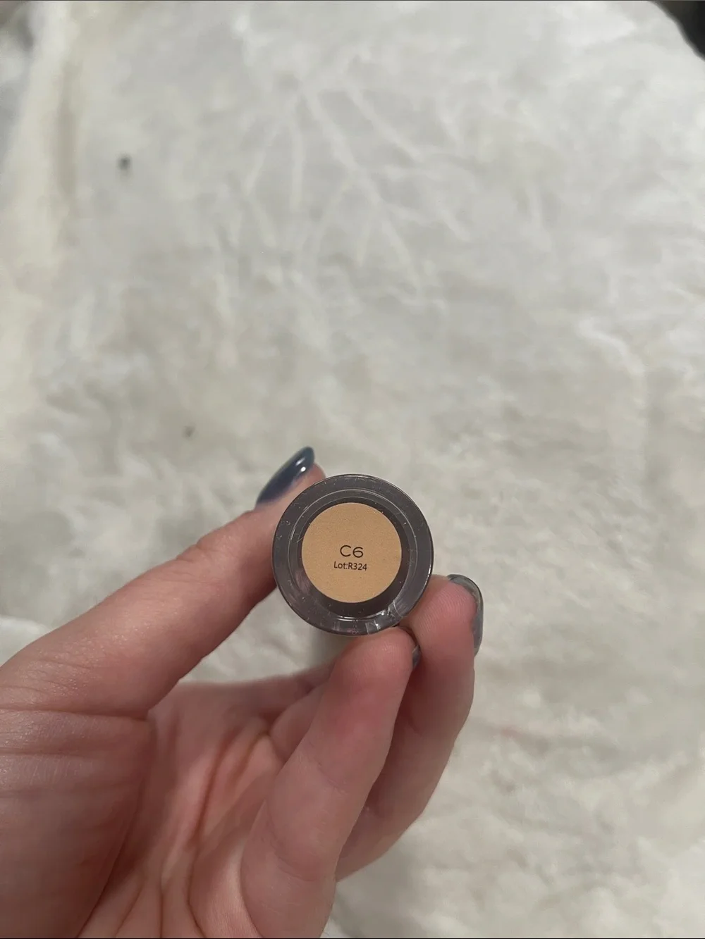 Revolution Conceal & Define Liquid Concealer - Light Beige